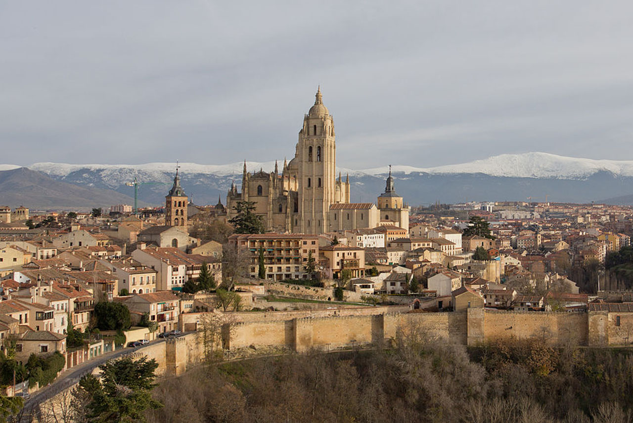 Segovia a 35 min